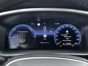 Toyota Corolla_Cross (2025) thumbnail 5