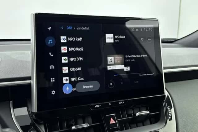 Toyota Corolla_Cross (2025) thumbnail 6