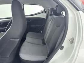 Toyota Aygo (2021) thumbnail 17
