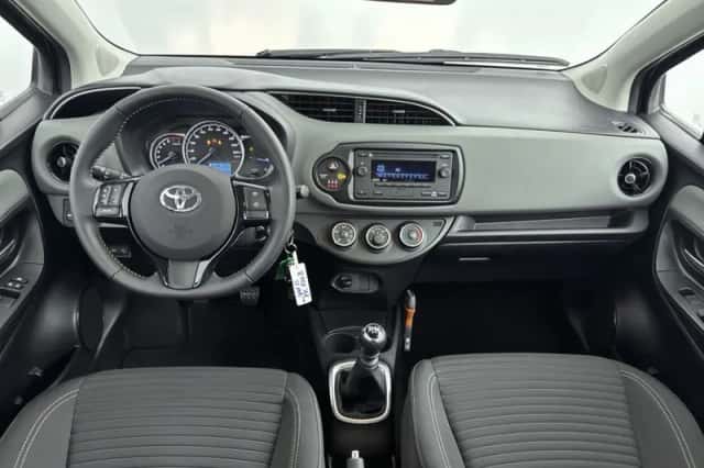 Toyota Yaris (2019) thumbnail 4