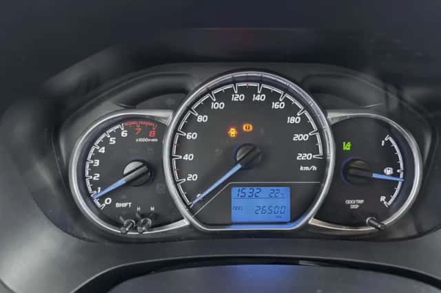 Toyota Yaris (2019) thumbnail 5