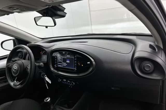 Toyota Aygo (2024) thumbnail 6