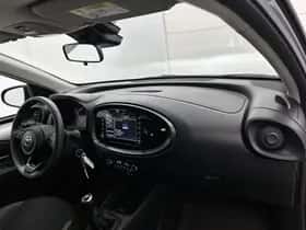 Toyota Aygo (2024) thumbnail 6