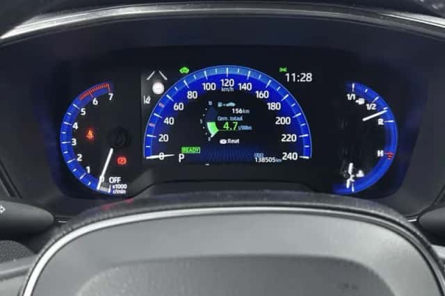 Toyota Corolla_Touring_Sports (2019) thumbnail 5
