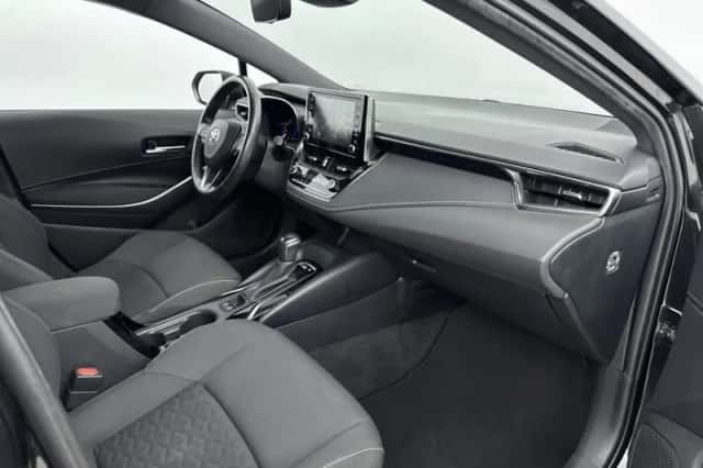 Toyota Corolla_Touring_Sports (2019) thumbnail 6