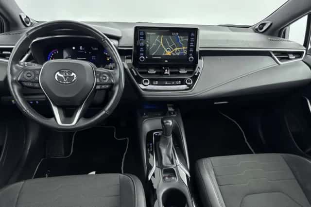 Toyota Corolla (2021) thumbnail 4