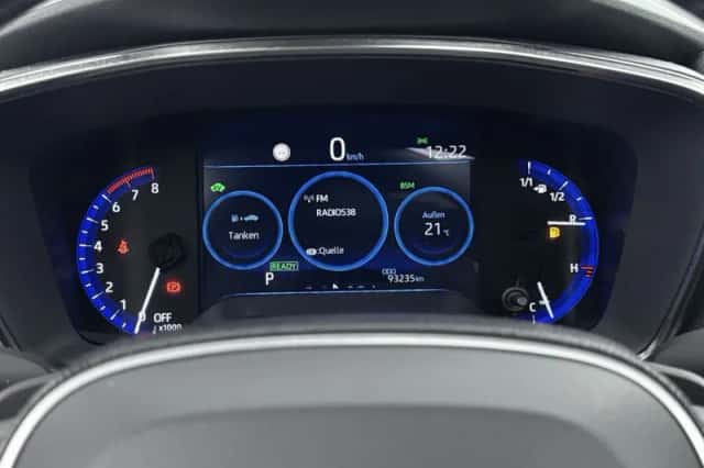 Toyota Corolla (2021) thumbnail 5