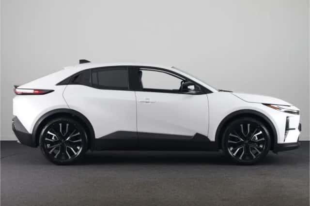 Toyota C-HR+ (2026) thumbnail 3