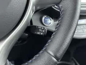 Toyota Yaris (2015) thumbnail 14