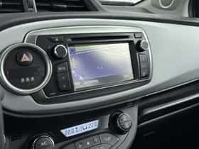 Toyota Yaris (2015) thumbnail 7