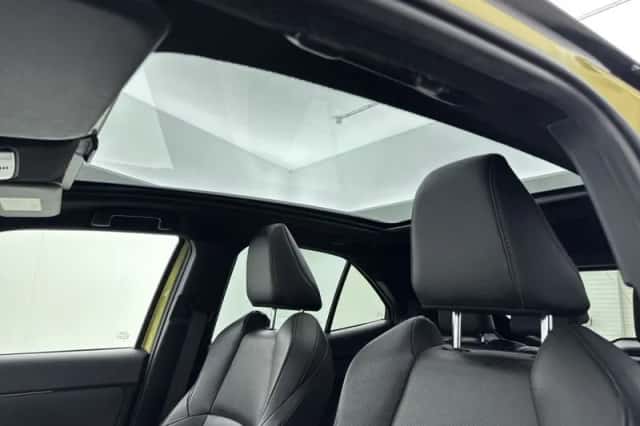 Toyota Yaris_Cross (2022) thumbnail 4