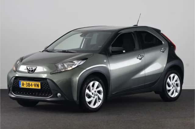 Toyota Aygo (2022) thumbnail 1