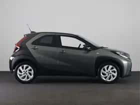 Toyota Aygo (2022) thumbnail 9