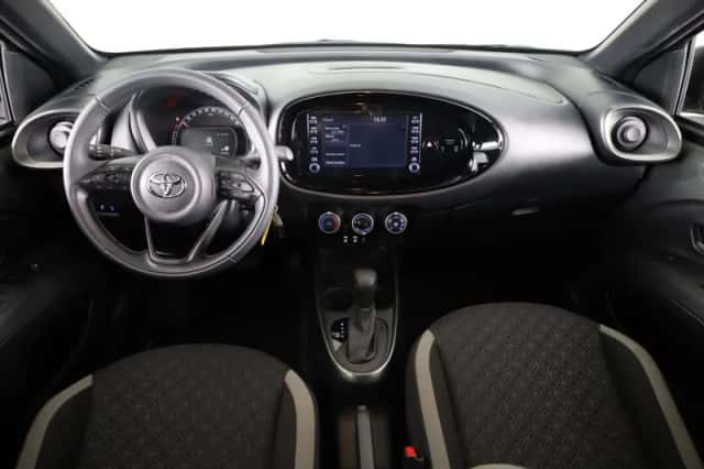 Toyota Aygo (2022) thumbnail 4