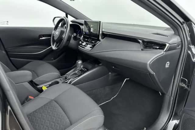 Toyota Corolla (2022) thumbnail 6