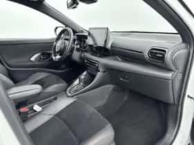 Toyota Yaris (2024) thumbnail 6