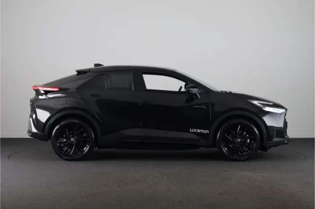 Toyota C-HR (2026) thumbnail 3