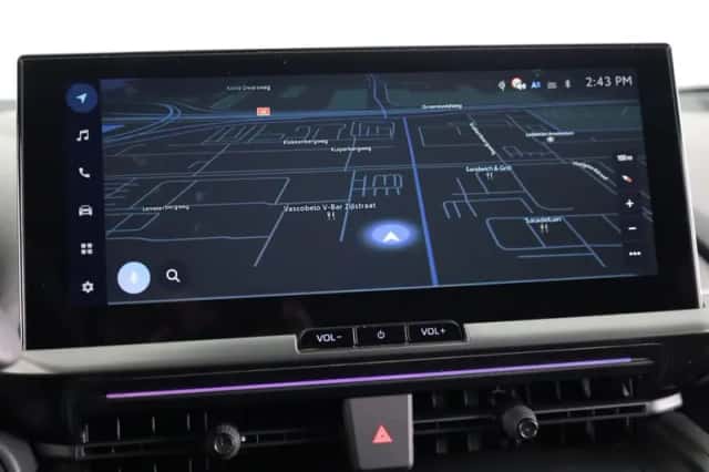 Toyota C-HR (2026) thumbnail 6