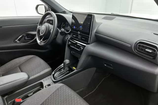 Toyota Yaris_Cross (2025) thumbnail 6