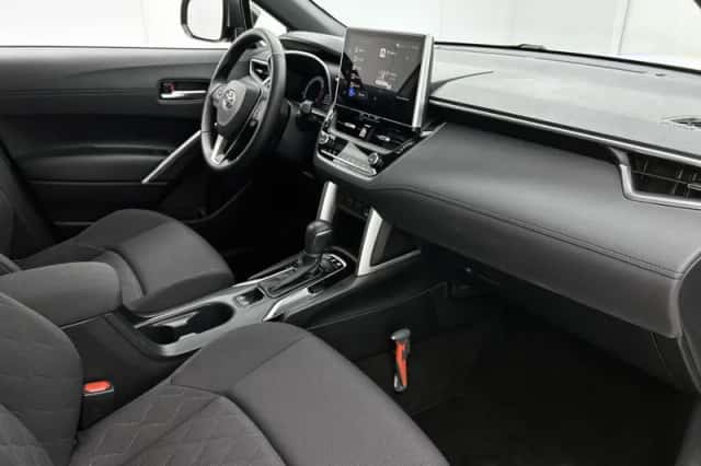 Toyota Corolla_Cross (2025) thumbnail 6