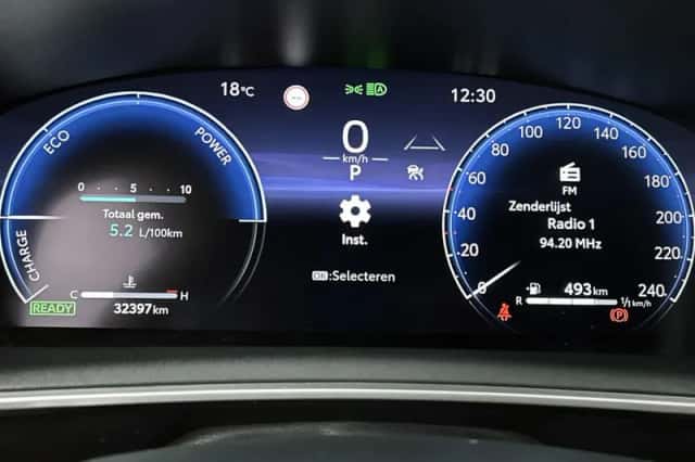 Toyota Corolla_Touring_Sports (2025) thumbnail 5
