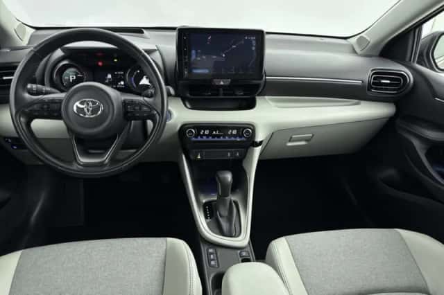 Toyota Yaris (2024) thumbnail 4