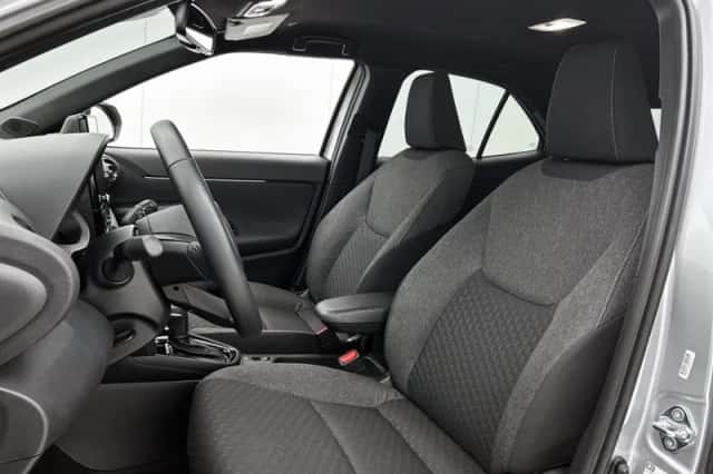Toyota Yaris_Cross (2025) thumbnail 4