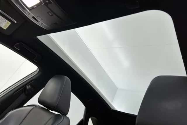 Lexus NX (2018) thumbnail 4