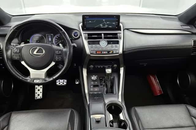 Lexus NX (2018) thumbnail 5