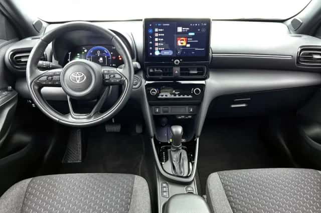 Toyota Yaris_Cross (2025) thumbnail 4