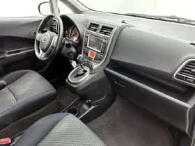 Toyota Verso-S (2011) thumbnail 6