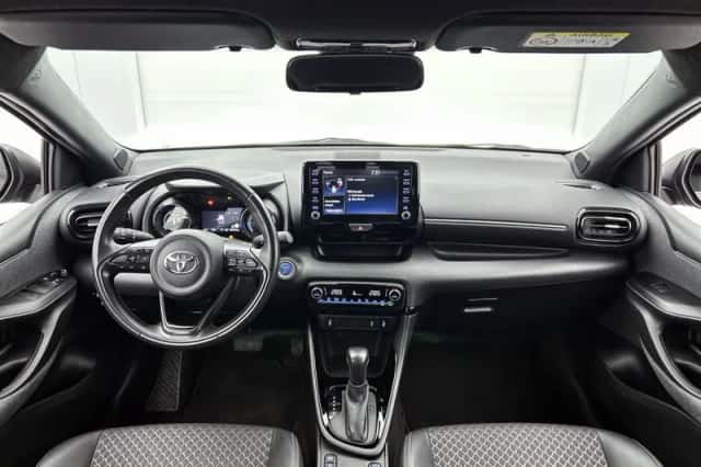 Toyota Yaris (2020) thumbnail 4
