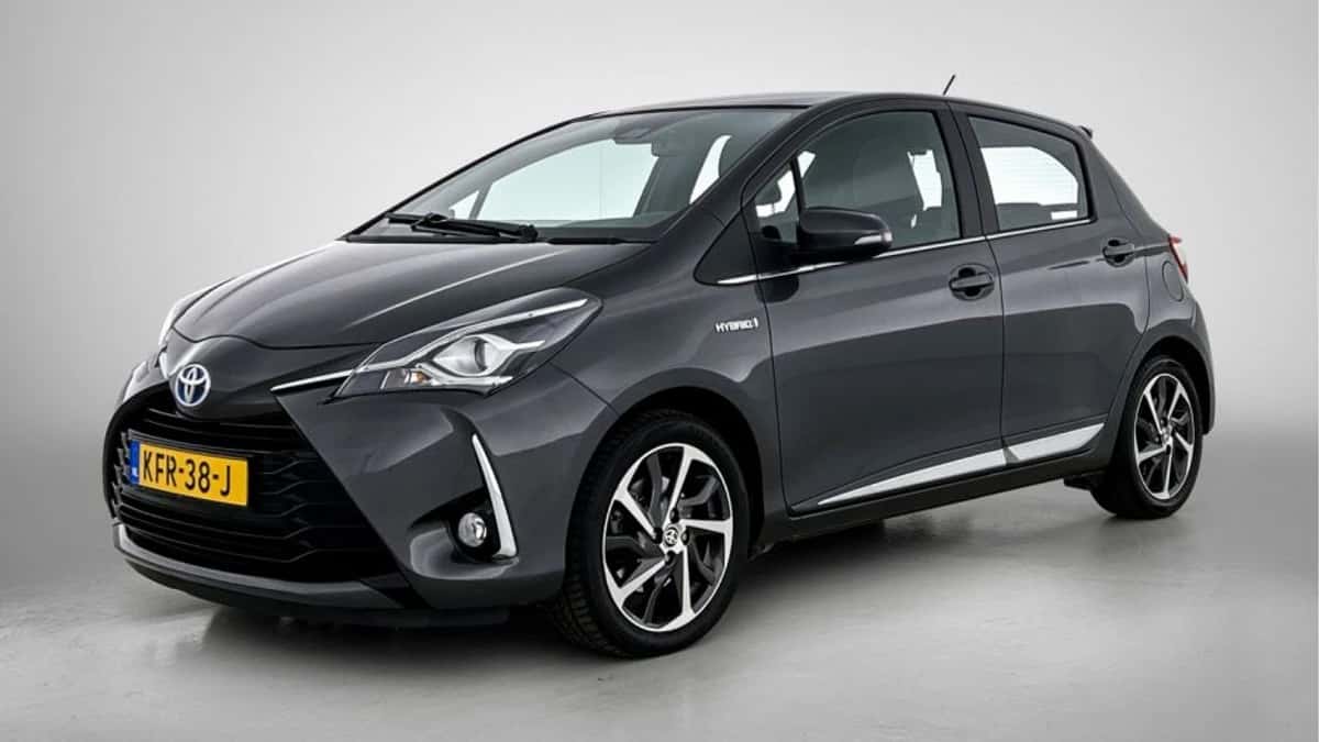 Toyota Yaris (2017) — foto 1