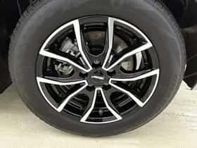 Toyota Yaris (2023) thumbnail 22