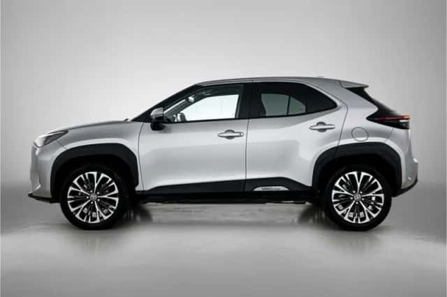 Toyota Yaris Cross (2022) thumbnail 3