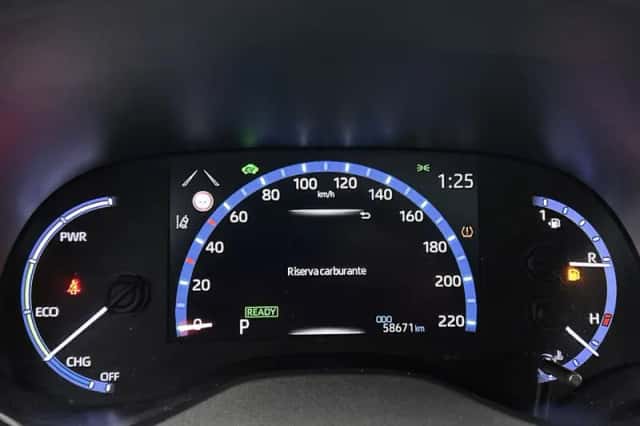 Toyota Yaris Cross (2022) thumbnail 6