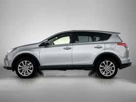 Toyota RAV4 (2017) thumbnail 3