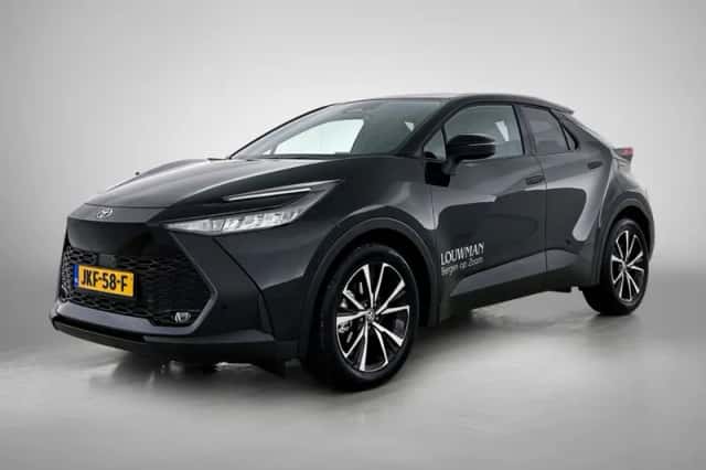 Toyota C-HR (2025) thumbnail 1