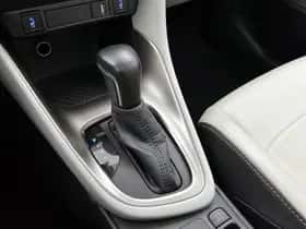 Toyota Yaris (2021) thumbnail 11