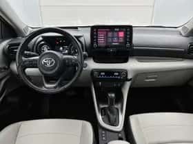 Toyota Yaris (2021) thumbnail 5
