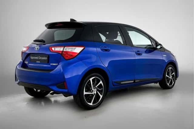 Toyota Yaris (2019) thumbnail 2