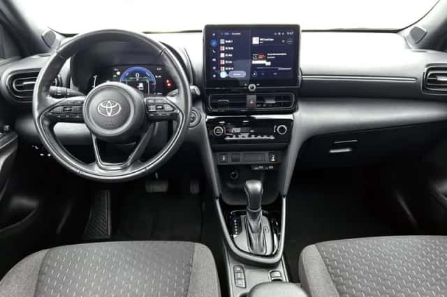 Toyota Yaris_Cross (2024) thumbnail 4