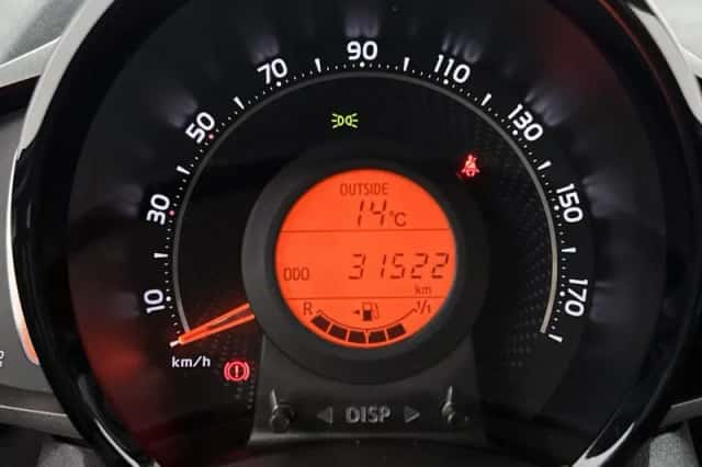 Toyota Aygo (2022) thumbnail 5