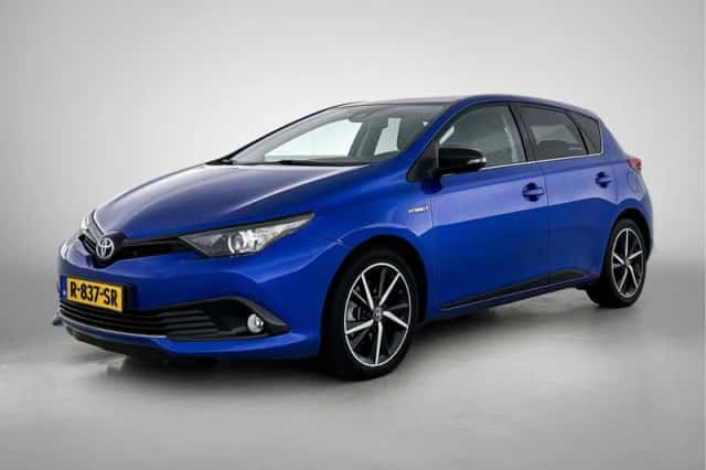 Toyota Auris (2018) thumbnail 1