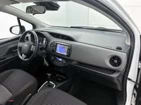 Toyota Yaris (2018) thumbnail 6