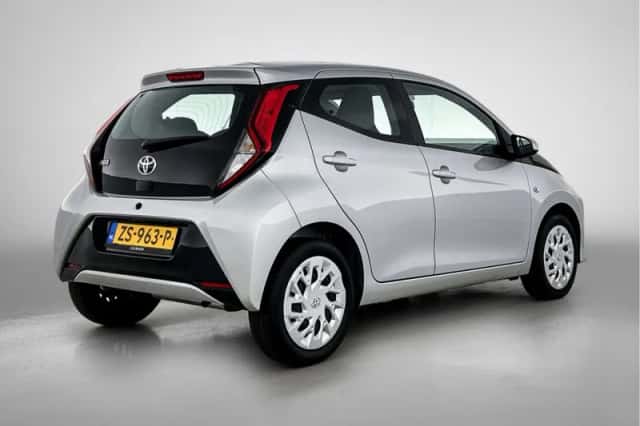 Toyota Aygo (2019) thumbnail 2