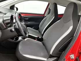 Toyota Aygo (2022) thumbnail 15
