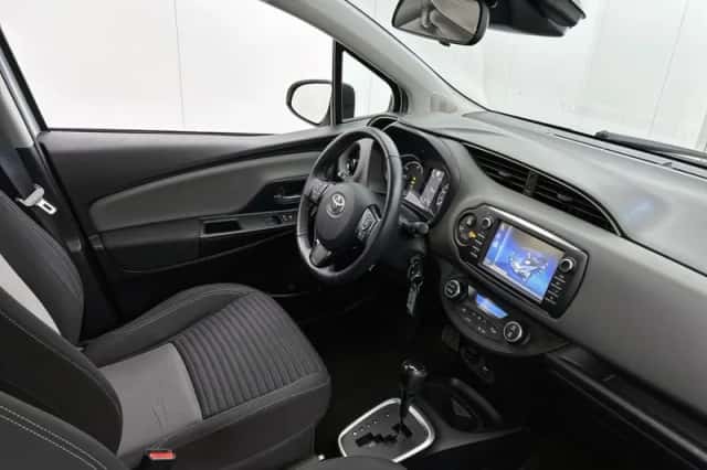 Toyota Yaris (2019) thumbnail 6