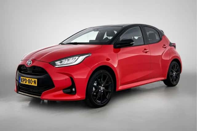 Toyota Yaris (2024) thumbnail 1