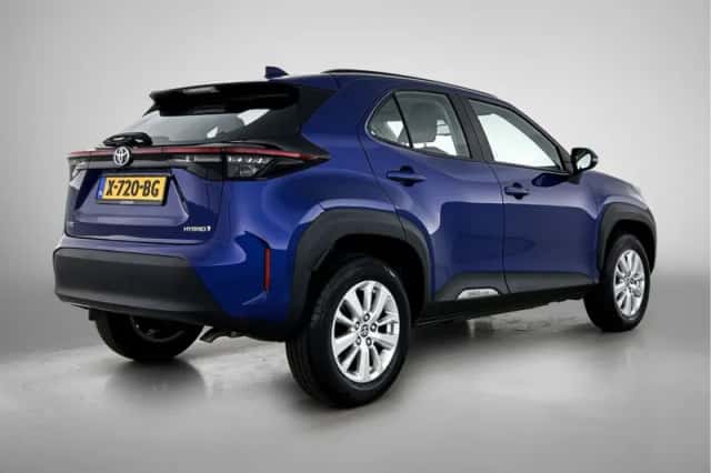 Toyota Yaris_Cross (2023) thumbnail 2